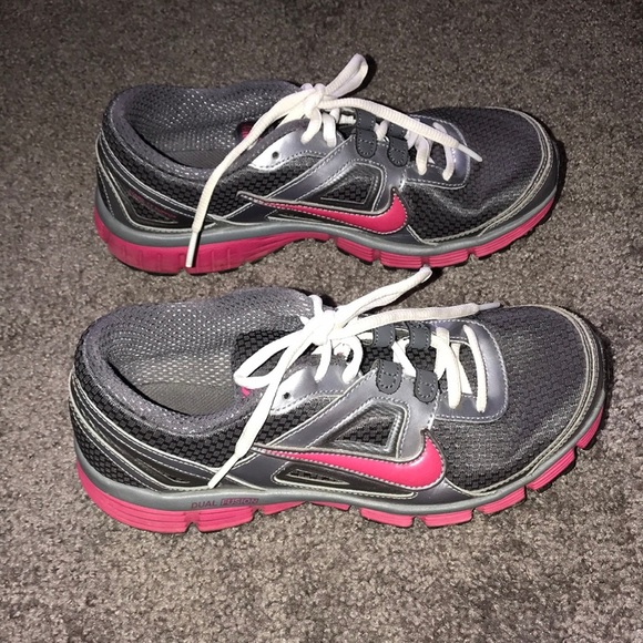 Nike dual fusion sneakers - Picture 1 of 8